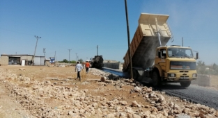 Viranşehir'de yol yapım çalışmaları sürüyor