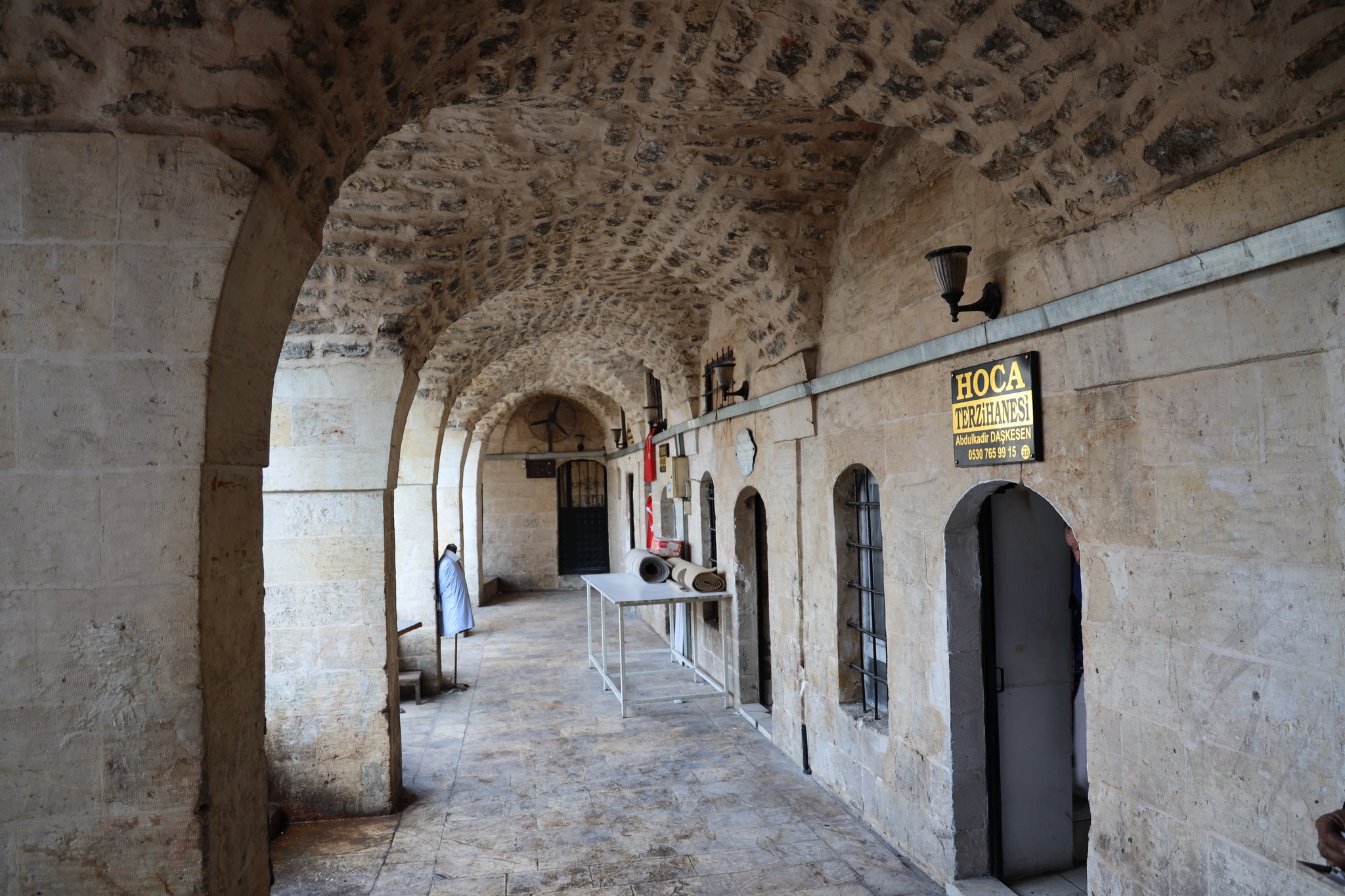 Şanlıurfa'da depremde hasar gören tarihi yapılar