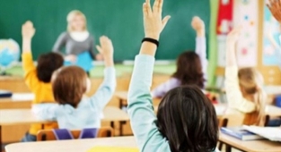 ‘Okullar açılacak mı?’ sorusu cevap buldu