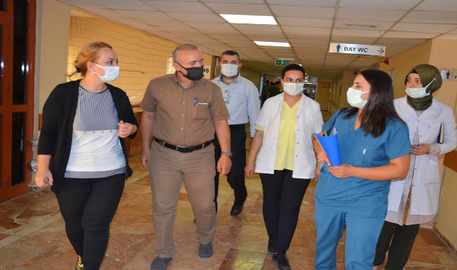 Şanlıurfa'da uzman doktorların aşı çabası takdir topladı