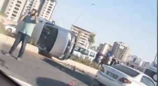 Urfa'da trafik kazası! Ortalık savaş alanına döndü