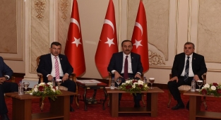 Vali Erin: Devam ederse hastanelerimiz iflas eder