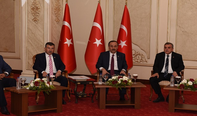 Vali Erin: Devam ederse hastanelerimiz iflas eder