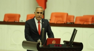 Vekil Aydınlık’tan Arslan’a tepki: Şiddetle kınıyorum