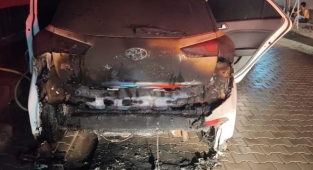 Viranşehir'de araç yangını: Kullanılamaz hale geldi