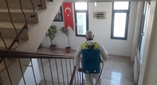 Viranşehir'de ortak kullanım alanları dezenfekte edildi