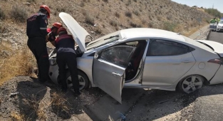 Birecik otobanda kaza: Yaralı hastaneye kaldırıldı