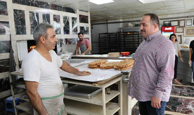 Ekinci, Viranşehir’de mağdur olan esnafı bilgilendirdi