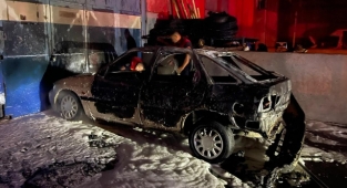 Evren Sanayi Sitesinde araç yangını