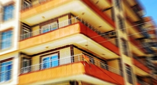 Şanlıurfa'da balkondan düşen çocuk hayatını kaybetti