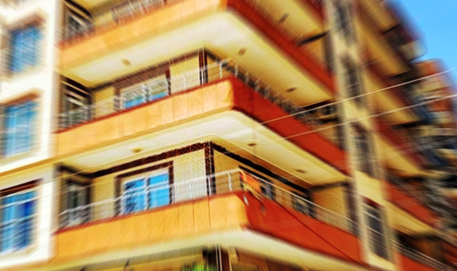 Şanlıurfa'da balkondan düşen çocuk hayatını kaybetti