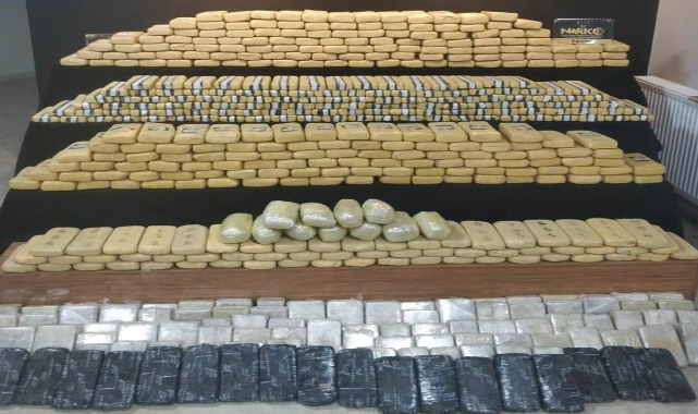 Şanlıurfa'da büyük operasyon! Tır'dan bakın ne çıktı