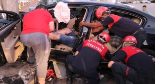 Gece yarısı feci kaza: Askeri personel öldü