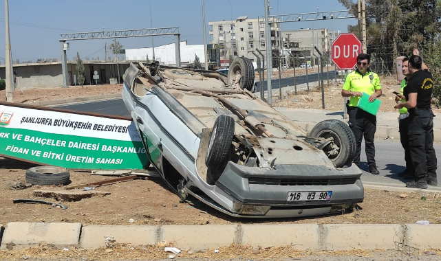 Şanlıurfa’da kontrolden çıkan otomobil takla attı