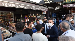 Vali Erin, esnafla bir araya geldi