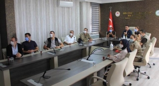 Birecik bozkırlarını koruma toplantısı yapıldı