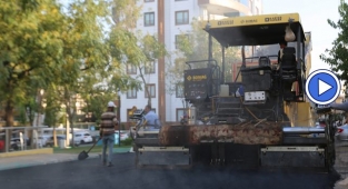 Haliliye Belediyesi asfaltlama çalışmalarına devam ediyor