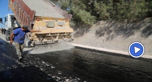 Haliliye Belediyesinden kırsalda asfalt çalışması