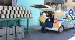 Haliliye'de ihtiyaç sahiplerine yemek ulaştırılıyor