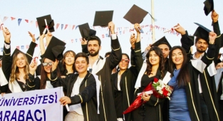 Harran Üniversitesinde mezuniyet coşkusu