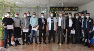 Hastane hırsızını yakalayan özel güvenlik personeli ödüllendirildi