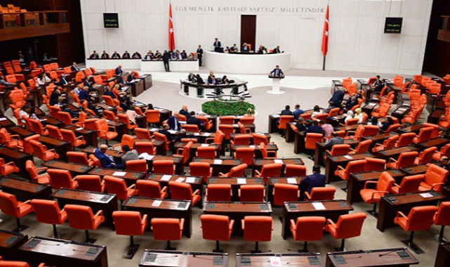 Irak-Suriye tezkeresi Meclis’te kabul edildi