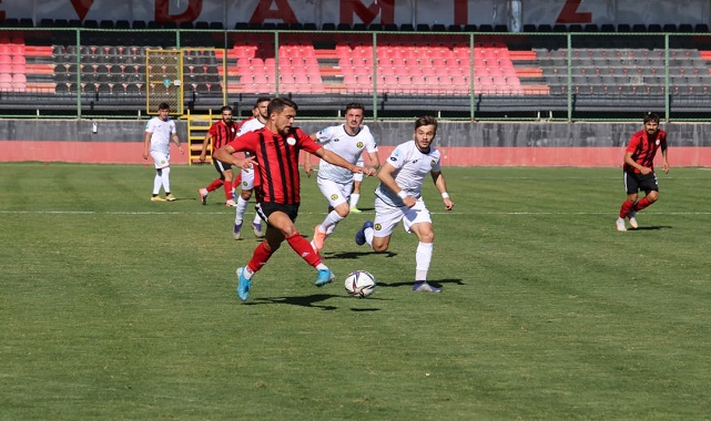 Karaköprü Belediyespor evinde güldü