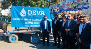 Şanlıurfa'da akaryakıt zamlarına at arabalı protesto