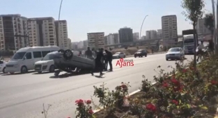 Şanlıurfa'da feci kaza! Takla atarak durabildi