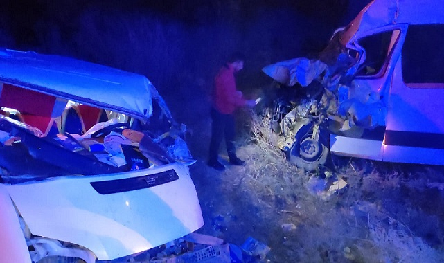 Şanlıurfa'da iki minibüs çarpıştı: Çok sayıda yaralı var