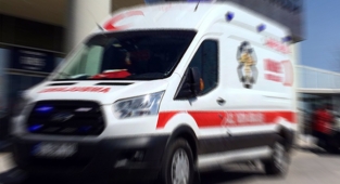 Şanlıurfa'da kamyonet şarampole yuvarlandı: 7 yaralı