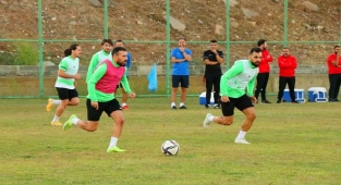 Şanlıurfaspor Amed maçına hazırlanıyor