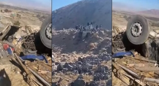 Uçurumdan yuvarlanan kamyonda Urfalı 2 kişi öldü