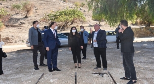 Vali Erin Halfeti’de incelemelerde bulundu