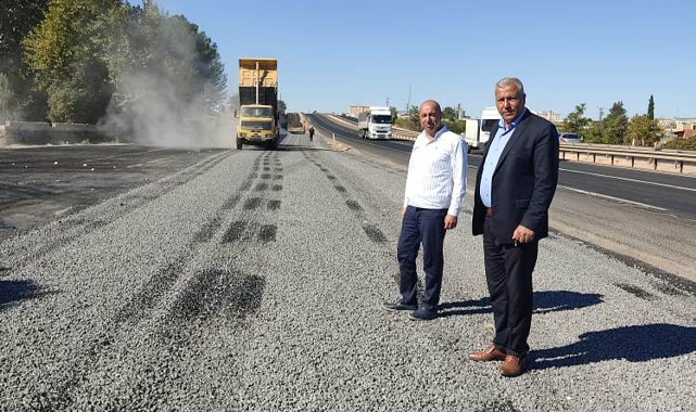 Viranşehir'de yol yapım çalışmaları devam ediyor