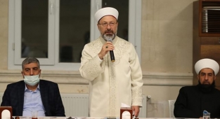 Diyanet İşleri Başkanı Ali Erbaş: İnsanlar dinden uzaklaştırılıyor