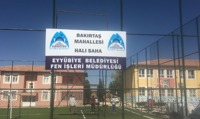 Eyyübiye Belediyesi 2 halı sahayı daha hizmete sundu