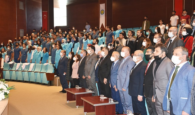 Harran Üniversitesi'nde diş hekimliği öğrencileri beyaz önlük giydi
