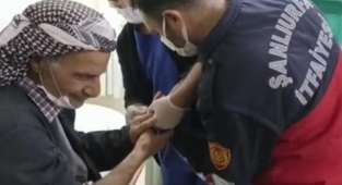 Hastane başarısız olunca devreye itfaiye girdi