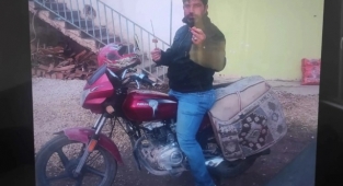 Kapı önünden motosikleti çaldılar