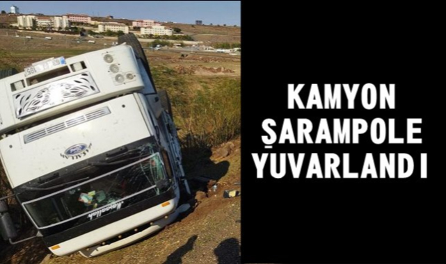 Kayan kamyon şarampole devrildi