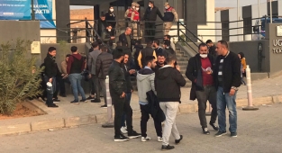Şanlıurfa’da işçiler jandarma tarafından dışarı çıkarıldı