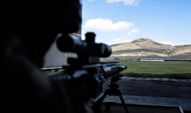 Sınırda büyük çatışma! 2 YPGli etkisiz hale getirildi