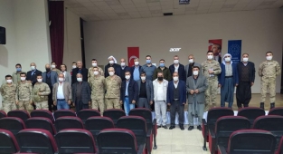 Siverek'te muhtarlar ve jandarma bu eğitimde buluştu