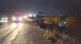 Suruç'ta zincirleme trafik kazası! 2 araç tarlaya uçtu