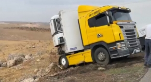 Suruç yolunda faciadan dönüldü