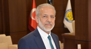 TÜBİTAK, Harran Üniversitesi rektörüne bilim ödülü verdi