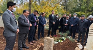 Meslektaşlarını unutmadılar