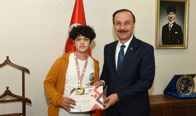 Vali Erin dünya şampiyonunu ağırladı