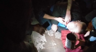 Viranşehir'de pakta otururken aniden yere yığıldı